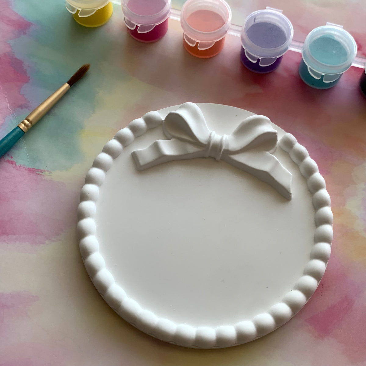 PAINT YOUR OWN CIRCLE BOW TRAY CERAMIC KIT, DIY POTTERY PAINTING ACTIVITY FOR KIDS AND ADULTS