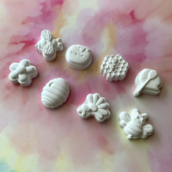 PAINT YOUR OWN BEE MAGNETS SET CERAMIC KIT, DIY POTTERY PAINTING ACTIVITY FOR KIDS AND ADULTS