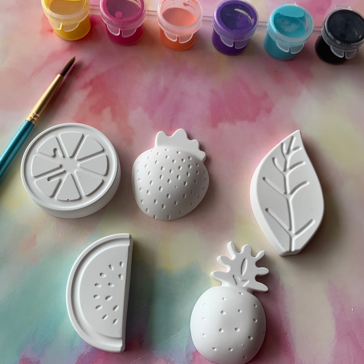 PAINT YOUR OWN FRUIT MAGNETS SET CERAMIC - RESIN KIT, DIY POTTERY PAINTING ACTIVITY FOR KIDS AND ADULTS