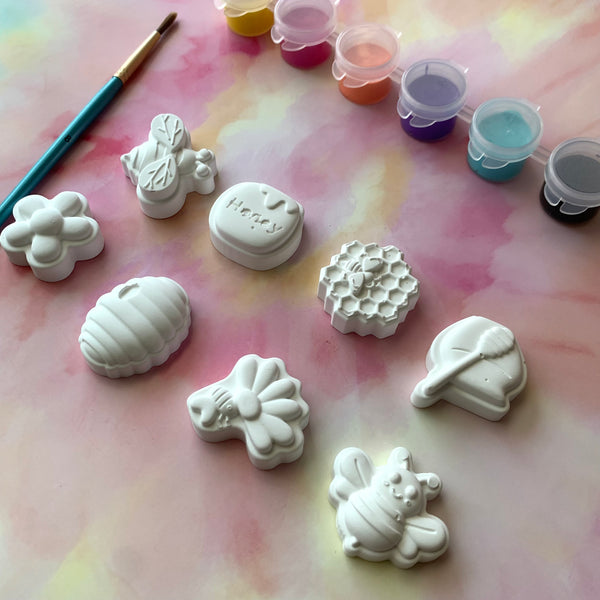 PAINT YOUR OWN BEE MAGNETS SET CERAMIC KIT, DIY POTTERY PAINTING ACTIVITY FOR KIDS AND ADULTS