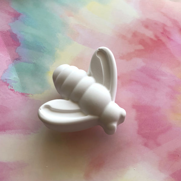 PAINT YOUR OWN BEE CERAMIC KIT, DIY POTTERY PAINTING ACTIVITY FOR KIDS AND ADULTS