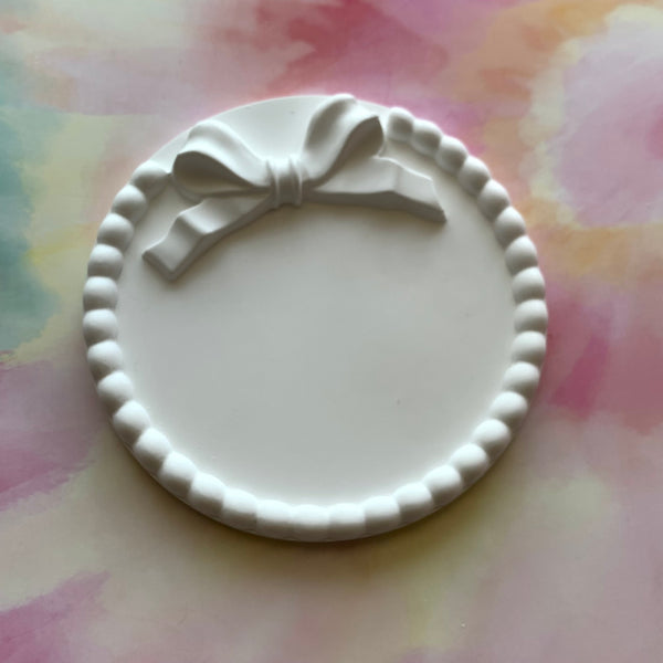 PAINT YOUR OWN CIRCLE BOW TRAY CERAMIC KIT, DIY POTTERY PAINTING ACTIVITY FOR KIDS AND ADULTS